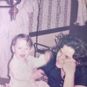 Meet your Posher, Crystal